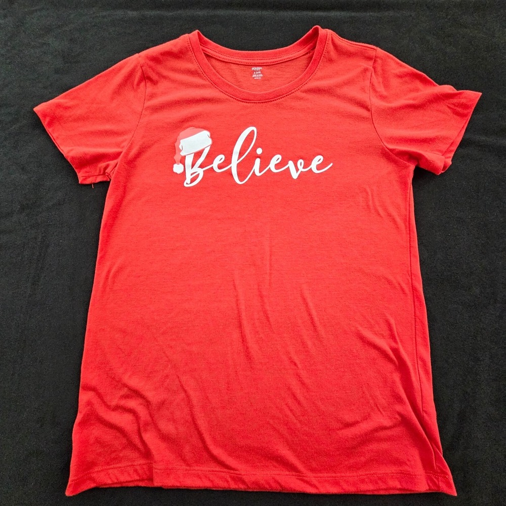 Believe Christmas Red Short Sleeve T-Shirt Women's S